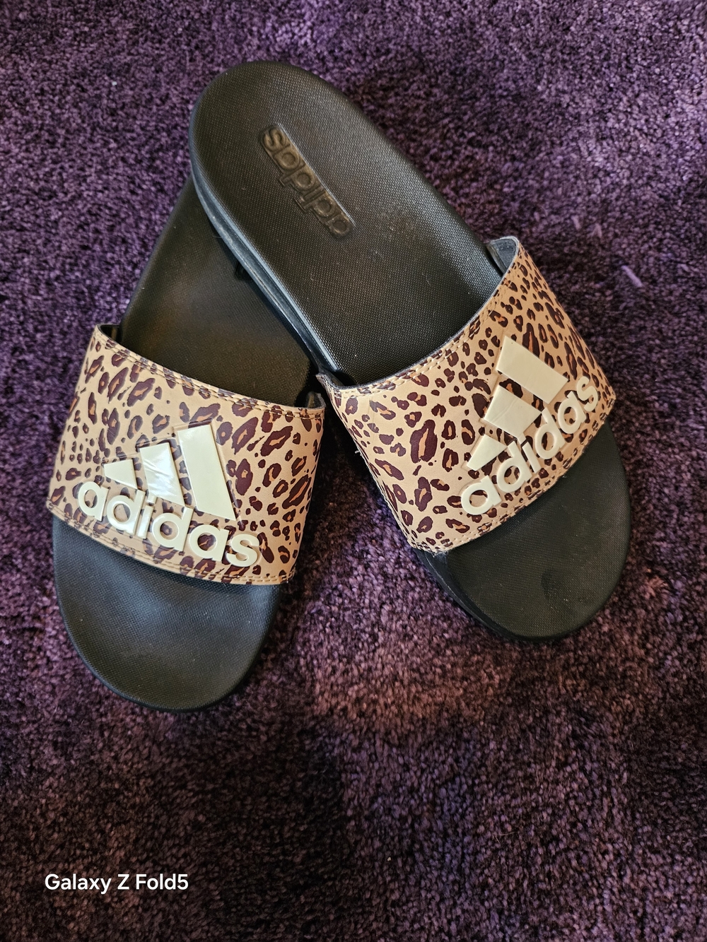 adidas Leopard Slide Sandals - Black and Tan Worn Once - Picture 6 of 7